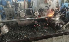 樱桃视频大全車間車絲時候的操作要點